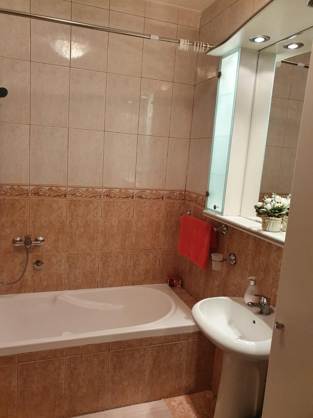 Slika 9 - Miće Radakovića, Dvosoban stan za izdavanje, 52m2, 600€