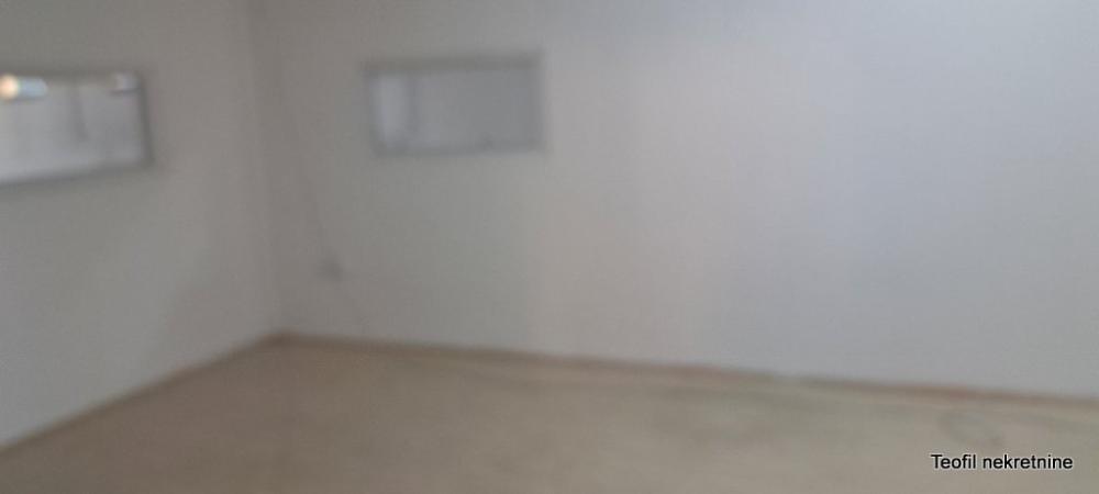 Slika 1 - Majora Gavrilovića,  Lokal za izdavanje, 400m2, 3.000€