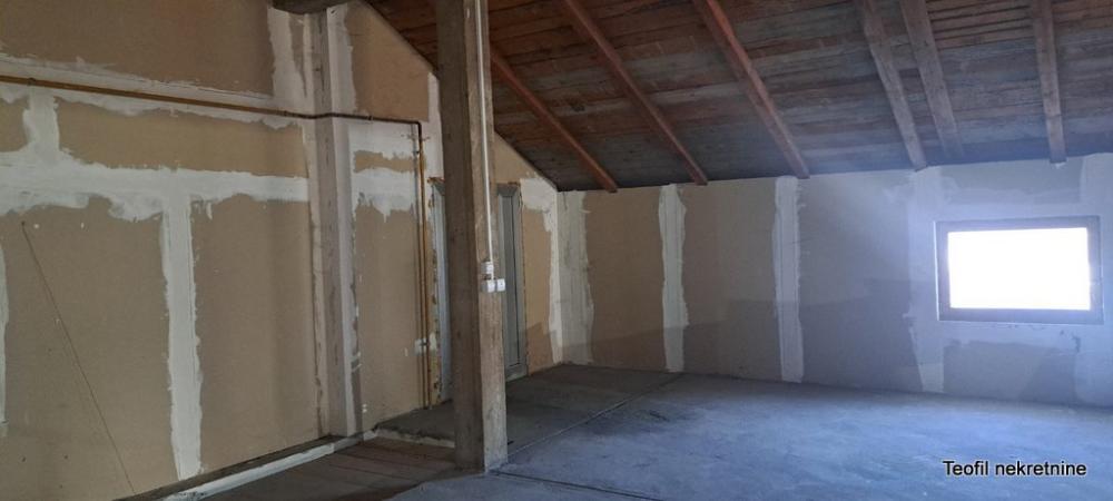 Glavna slika -Majora Gavrilovića,  Lokal za izdavanje, 400m2, 3.000€