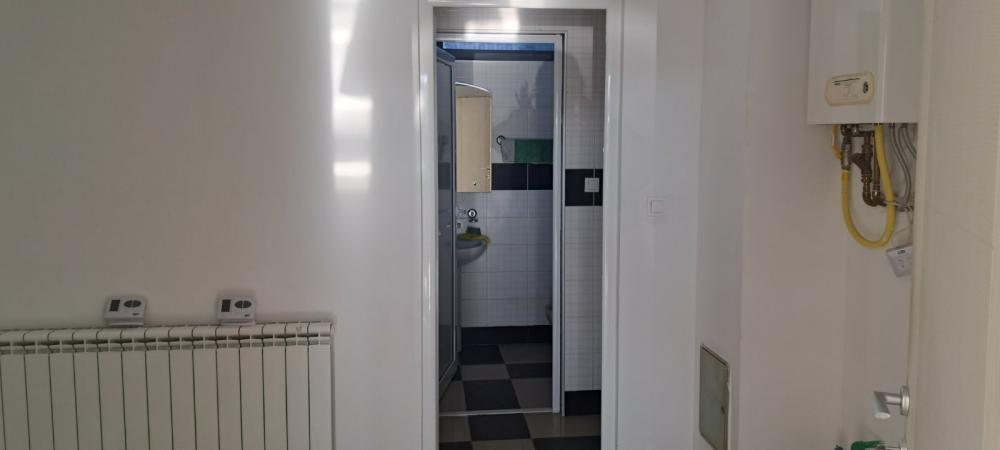 Slika 4 - Kneza Mihaila,  Lokal za izdavanje, 60m2, 600€