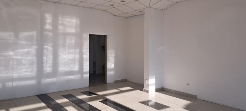 Slika 5 - Kneza Mihaila,  Lokal za izdavanje, 60m2, 600€