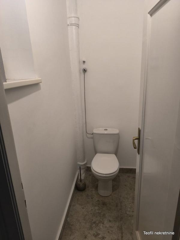 Slika 8 - Vojvode Brane, Petosoban stan za izdavanje, 120m2, 1.400€