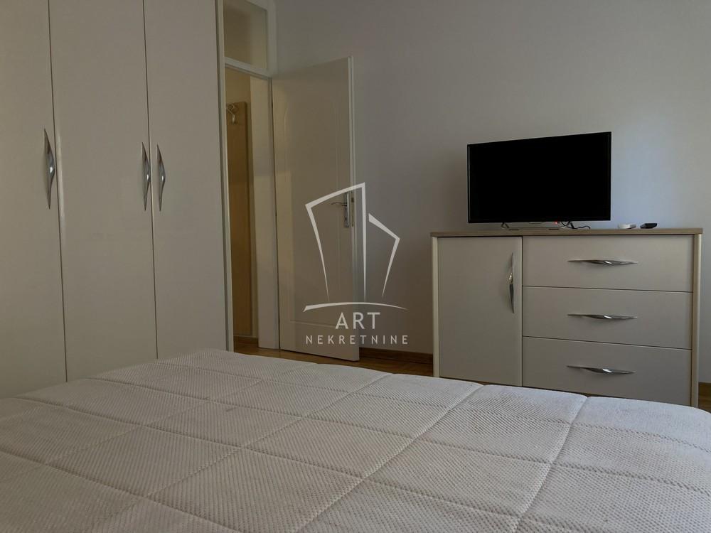 Slika 10 - Antifašističke borbe, Trosoban stan za izdavanje, 99m2, 1.100€