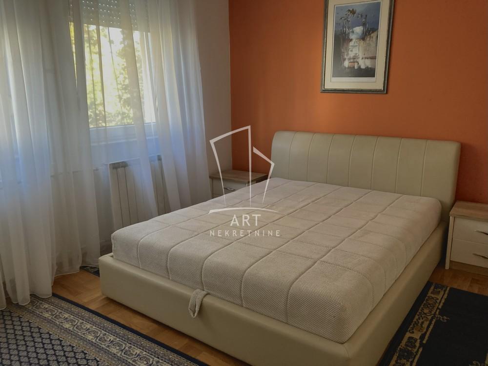 Slika 8 - Antifašističke borbe, Trosoban stan za izdavanje, 99m2, 1.100€