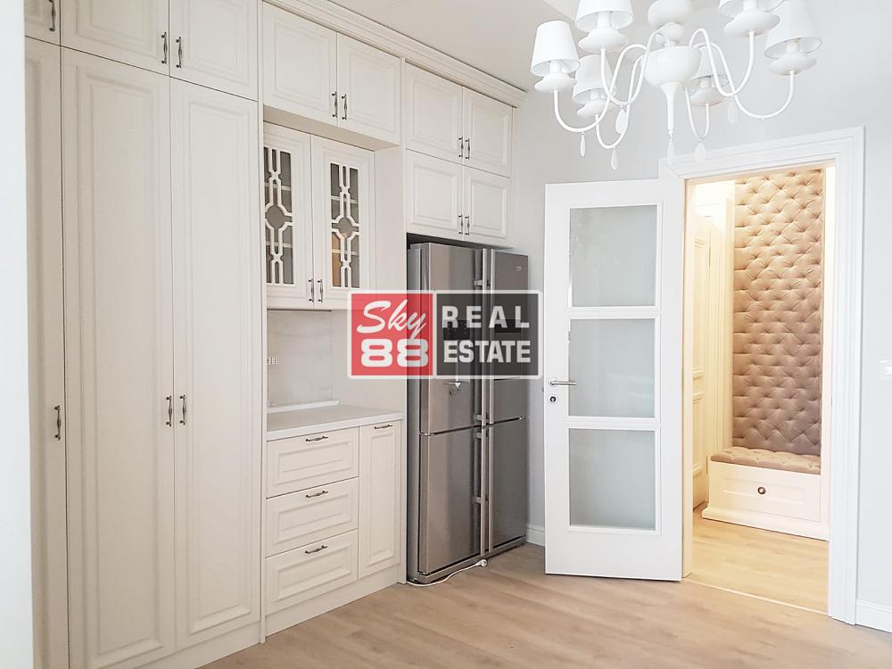 Slika 5 - Petosoban stan za izdavanje, 215m2, 4.500€