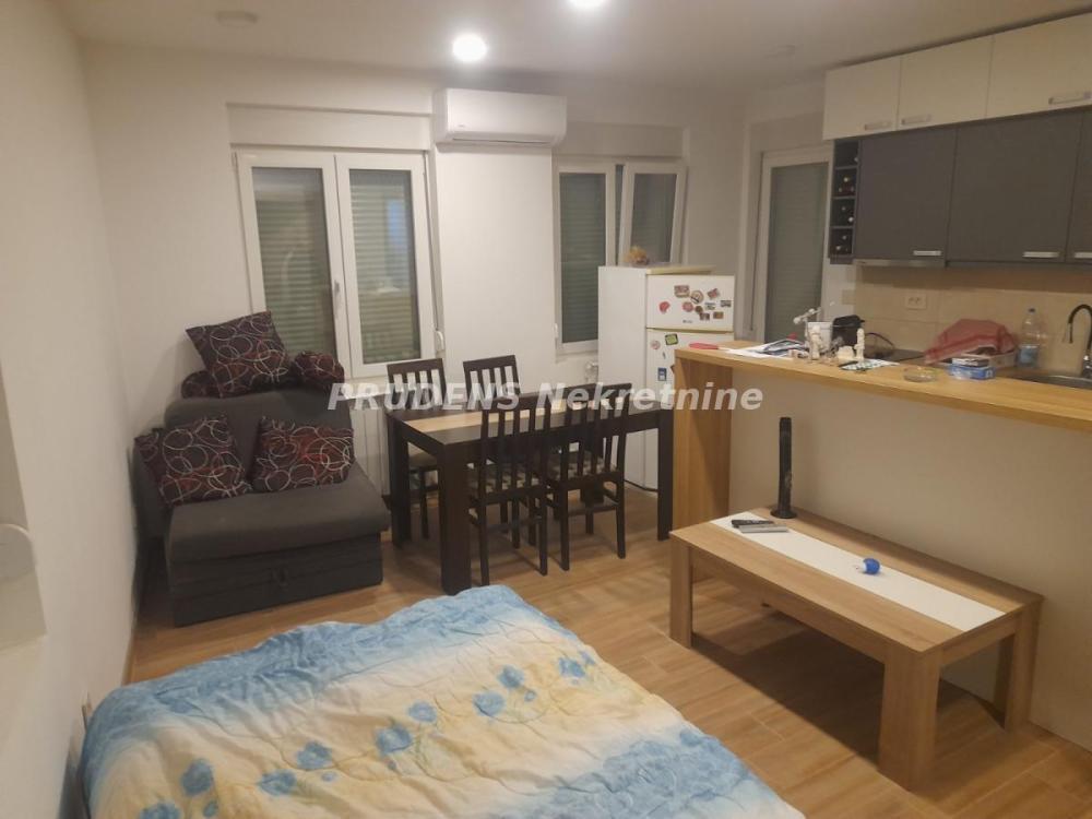 Glavna slika -Dvoiposoban stan na prodaju, 57m2, 135.500€