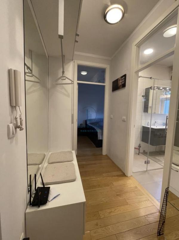 Slika 10 - Cara Lazara, Jednoiposoban stan za izdavanje, 45m2, 850€