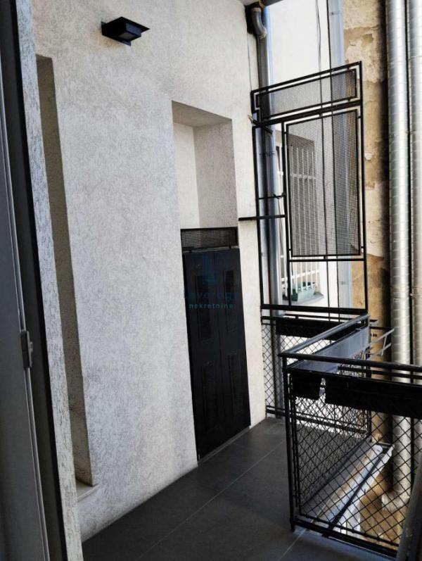 Slika 9 - Cara Dušana,  Lokal za izdavanje, 100m2, 1.400€