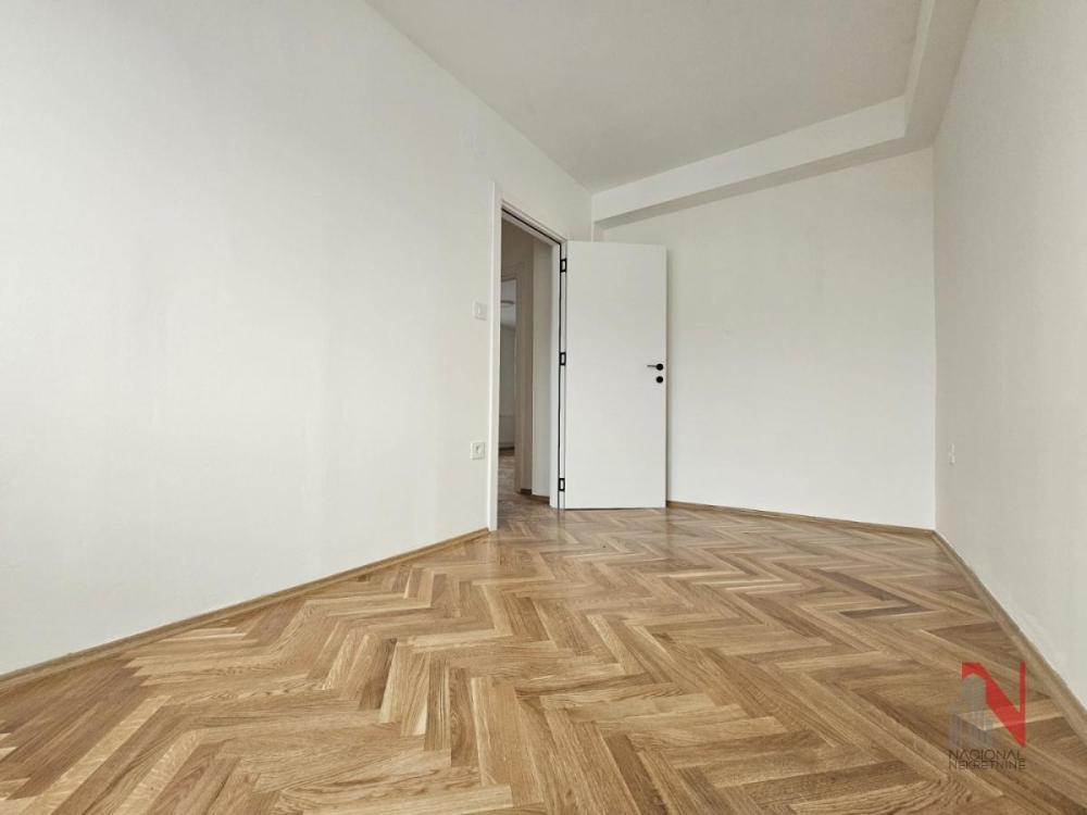 Slika 8 - BULEVAR OSLOBODJENJA, Dvoiposoban stan na prodaju, 65m2, 174.500€