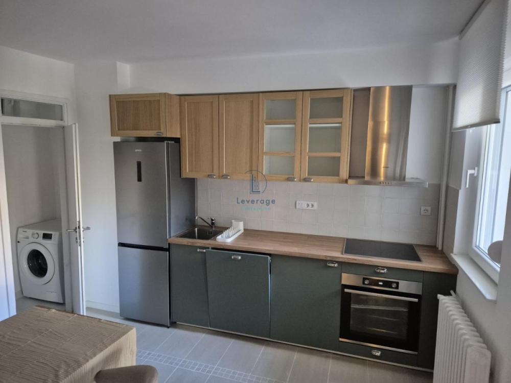 Slika 2 - Molerova, Trosoban stan za izdavanje, 72m2, 1.150€