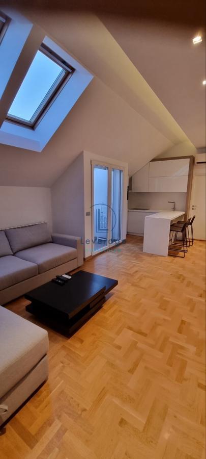 Slika 2 - Sazonova, Jednoiposoban stan za izdavanje, 46m2, 800€