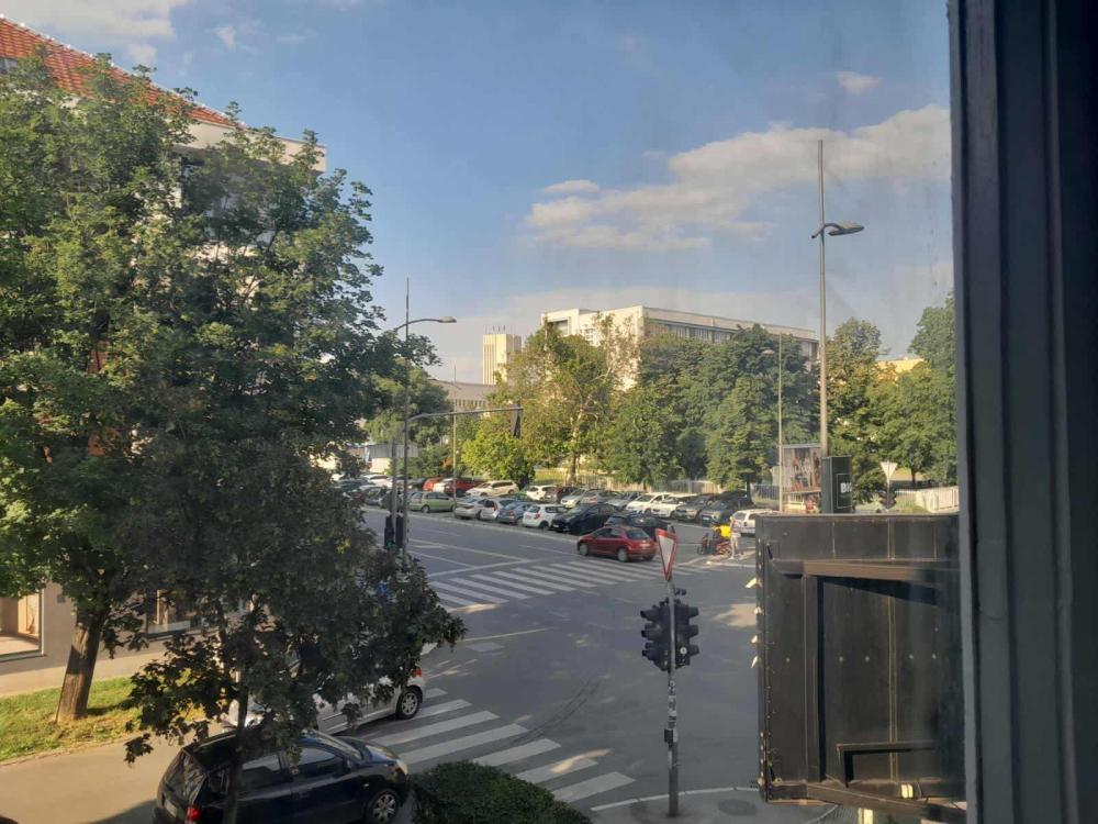 Slika 10 -  Lokal za izdavanje, 100m2, 900€