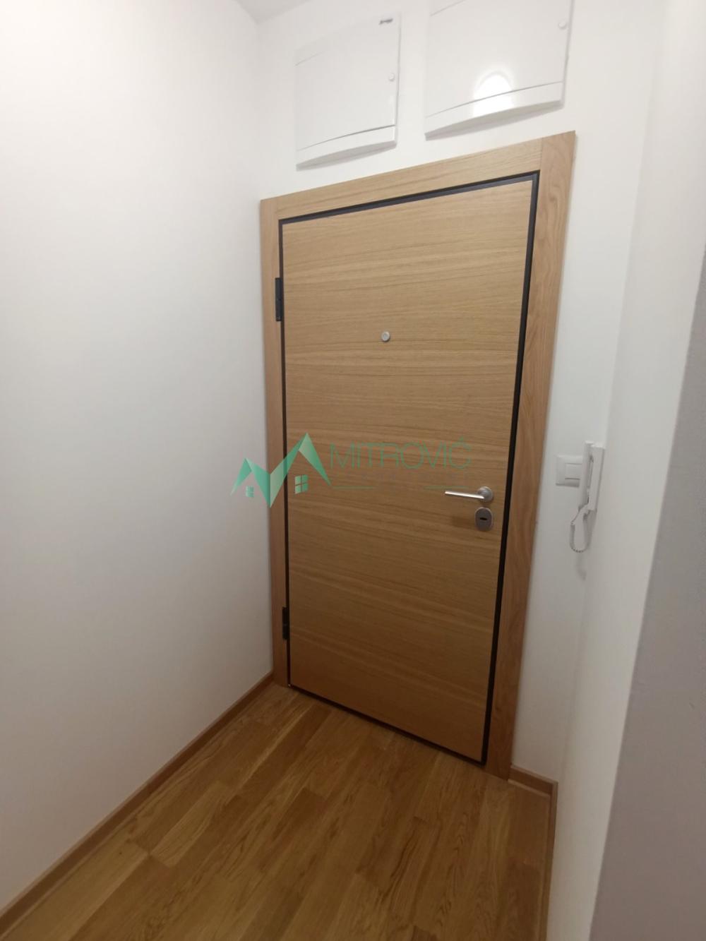Slika 2 - Dvosoban stan za izdavanje, 45m2, 380€
