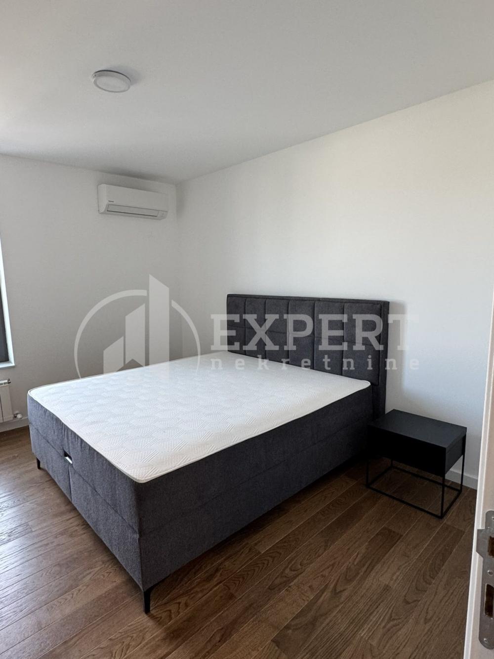 Slika 2 - Bulevar Nemanjića, Jednoiposoban stan na prodaju, 55m2, 160.000€