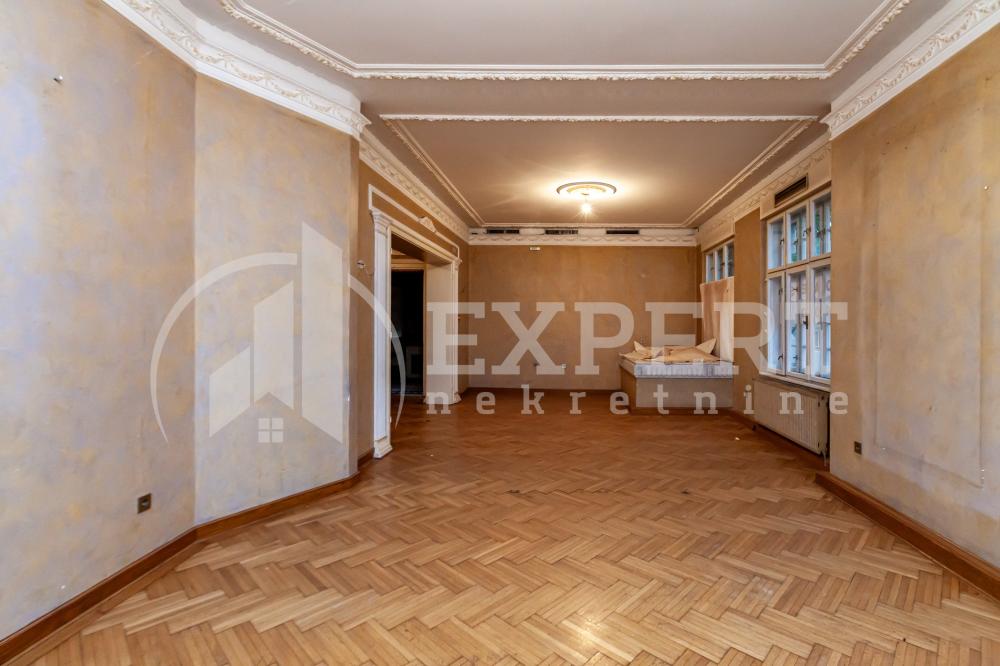 Slika 2 - Cara Dušana,  Lokal za izdavanje, 231m2, 1.200€