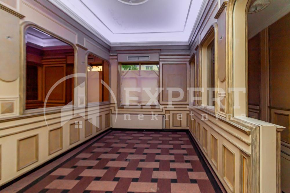 Slika 7 - Cara Dušana,  Lokal za izdavanje, 231m2, 1.200€