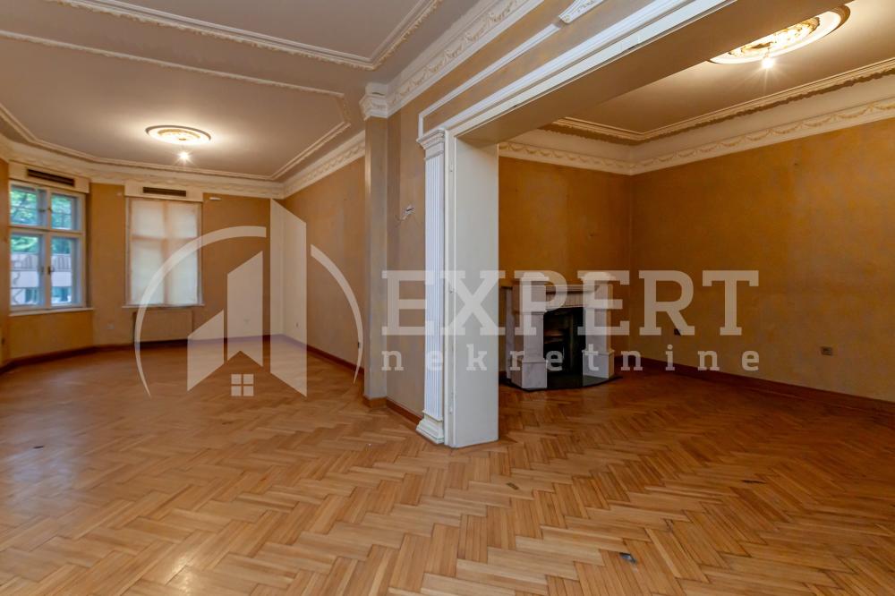 Slika 1 - Cara Dušana,  Lokal za izdavanje, 231m2, 1.200€