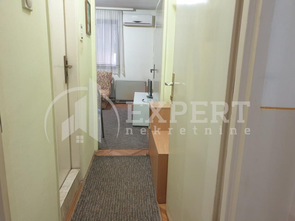 Glavna slika -Patrisa Lumumbe, Jednoiposoban stan na prodaju, 33m2, 66.000€