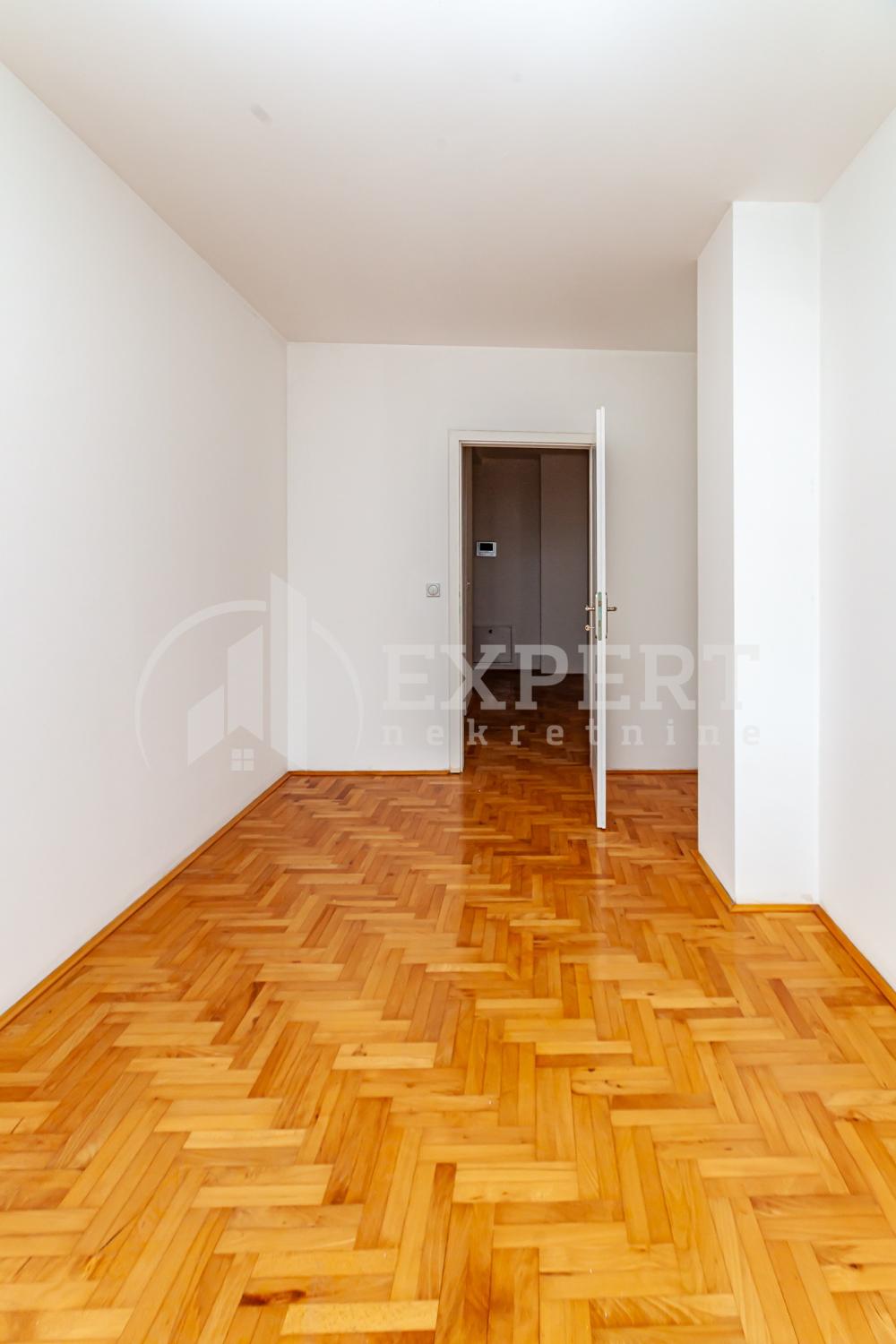 Slika 4 - Bulevar Nemanjića, Dvosoban stan na prodaju, 59m2, 118.000€