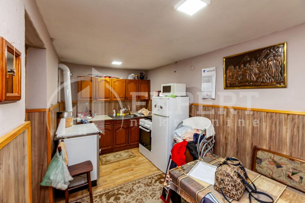 Slika 7 - Berbatovo,  Kuća na prodaju, 65m2, 30.000€