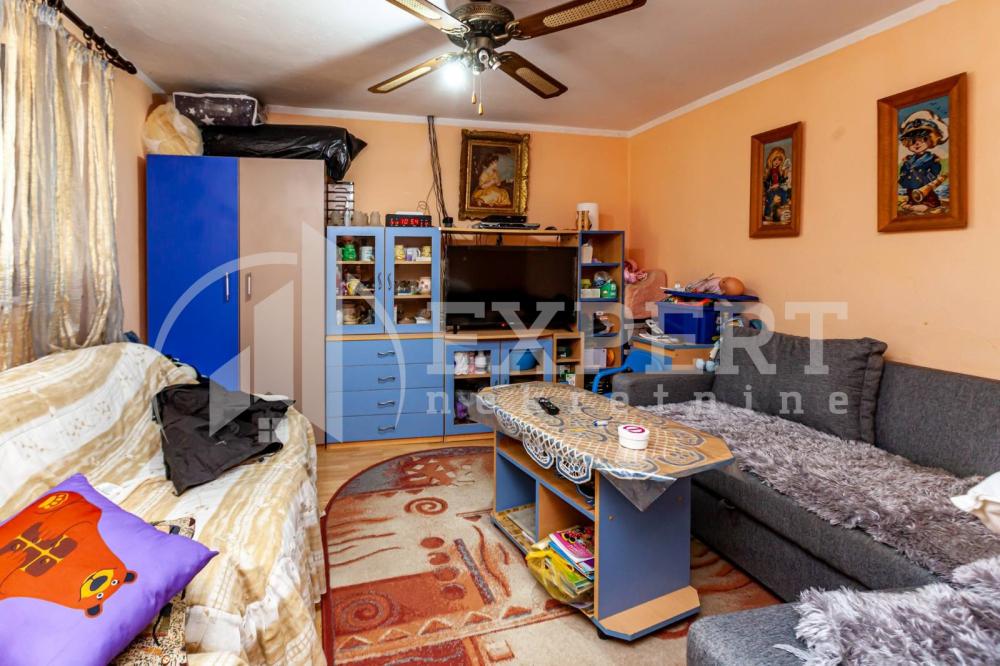 Slika 5 - Berbatovo,  Kuća na prodaju, 65m2, 30.000€