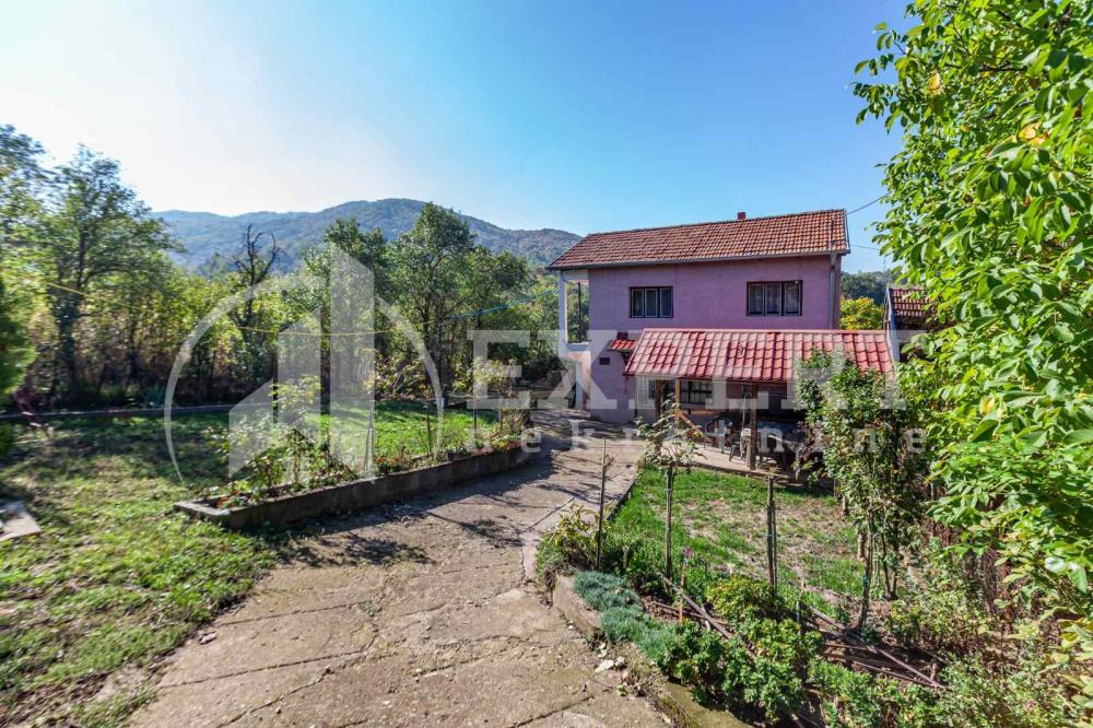 Slika 4 - Berbatovo,  Kuća na prodaju, 65m2, 30.000€