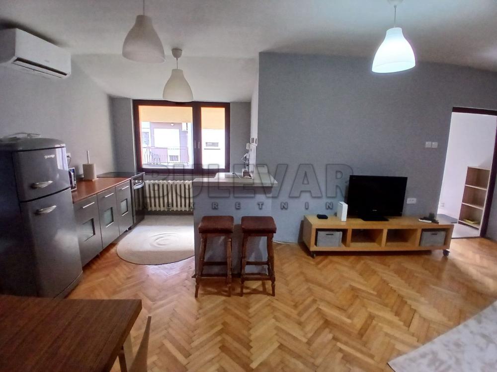 Slika 3 - Jug Bogdanova, Četvorosoban stan za izdavanje, 76m2, 450€