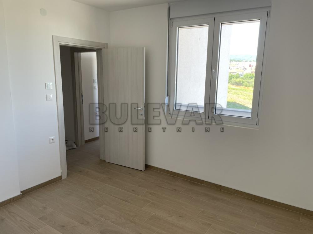 Slika 1 - Radoja Domanovića, Dvoiposoban stan za izdavanje, 60m2, 350€
