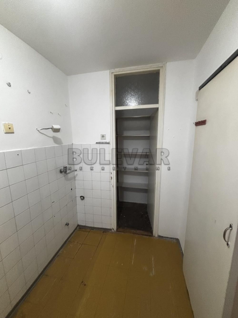 Slika 2 - Pariske komune, Dvosoban stan za izdavanje, 60m2, 250€