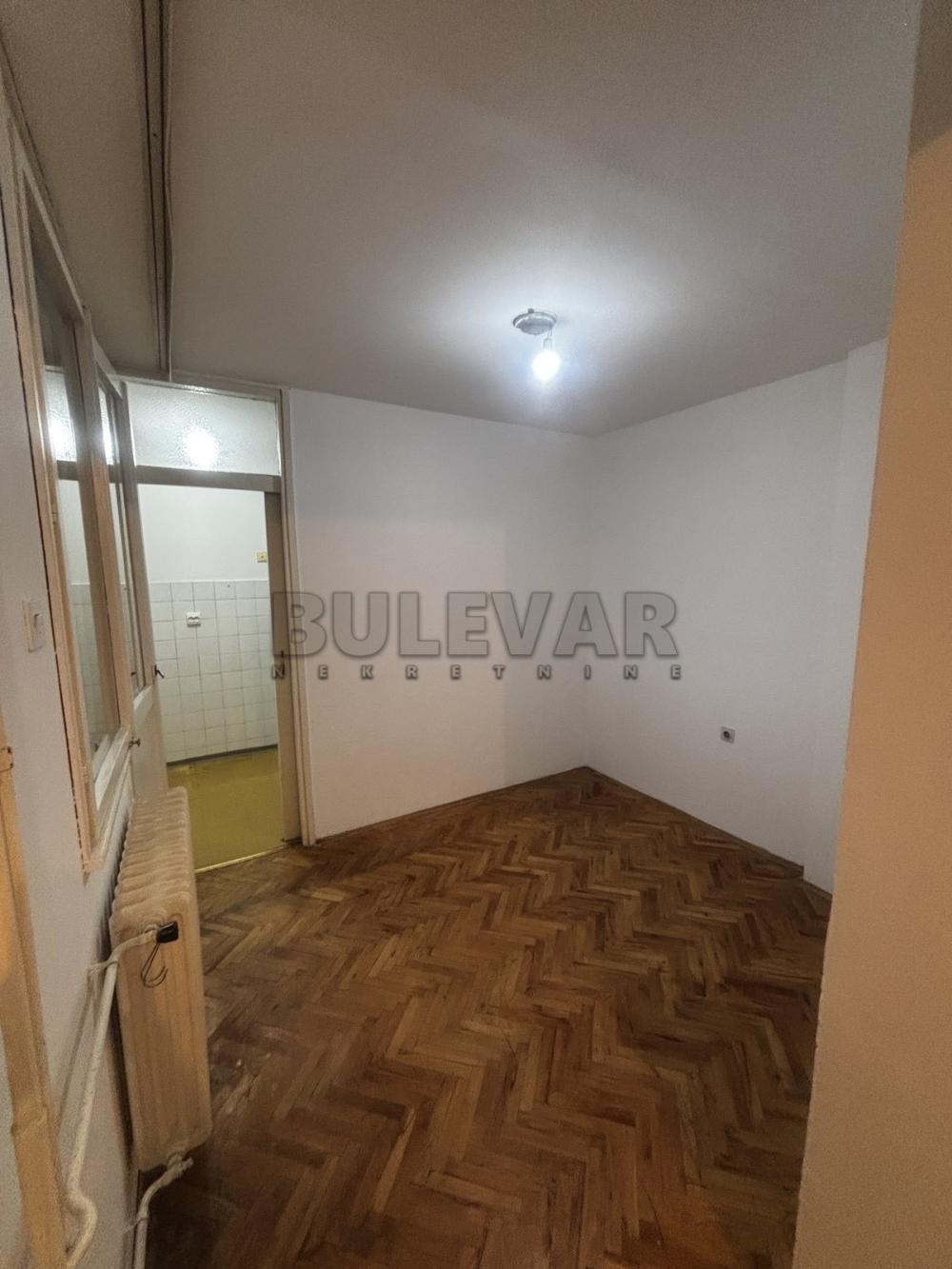 Slika 1 - Pariske komune, Dvosoban stan za izdavanje, 60m2, 250€