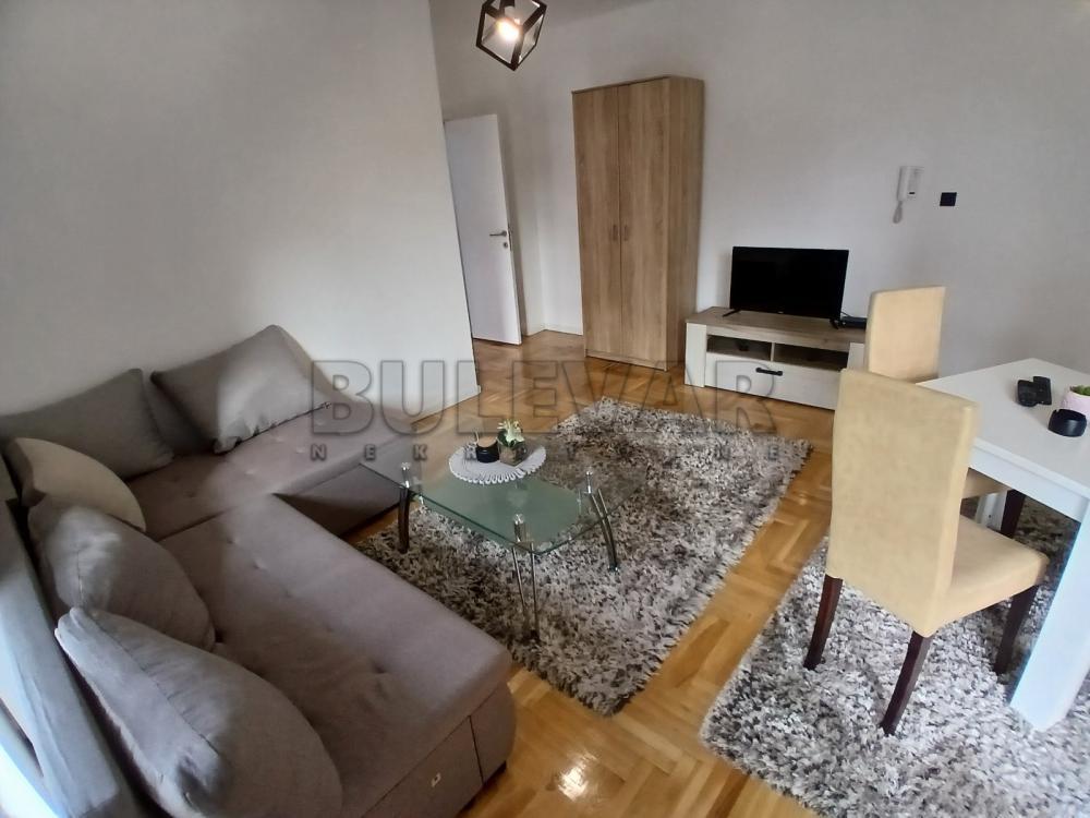 Glavna slika -Prvomajska, Jednoiposoban stan za izdavanje, 44m2, 370€