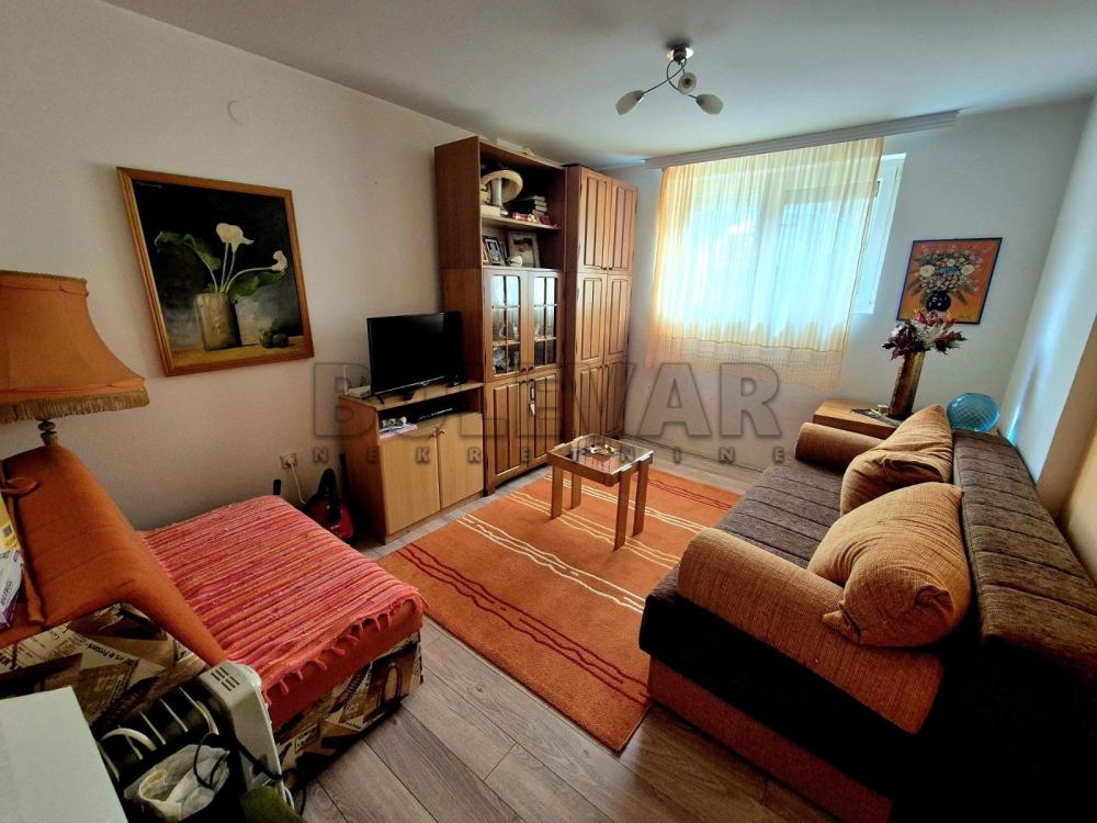 Slika 4 - Knjaževačka, Jednoiposoban stan za izdavanje, 50m2, 290€