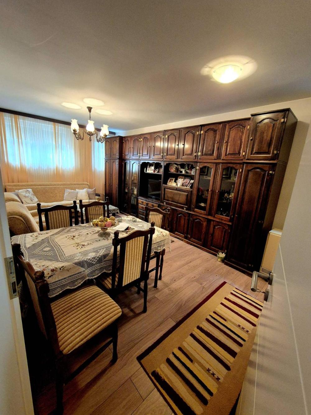 Slika 1 - Knjaževačka, Jednoiposoban stan za izdavanje, 50m2, 290€