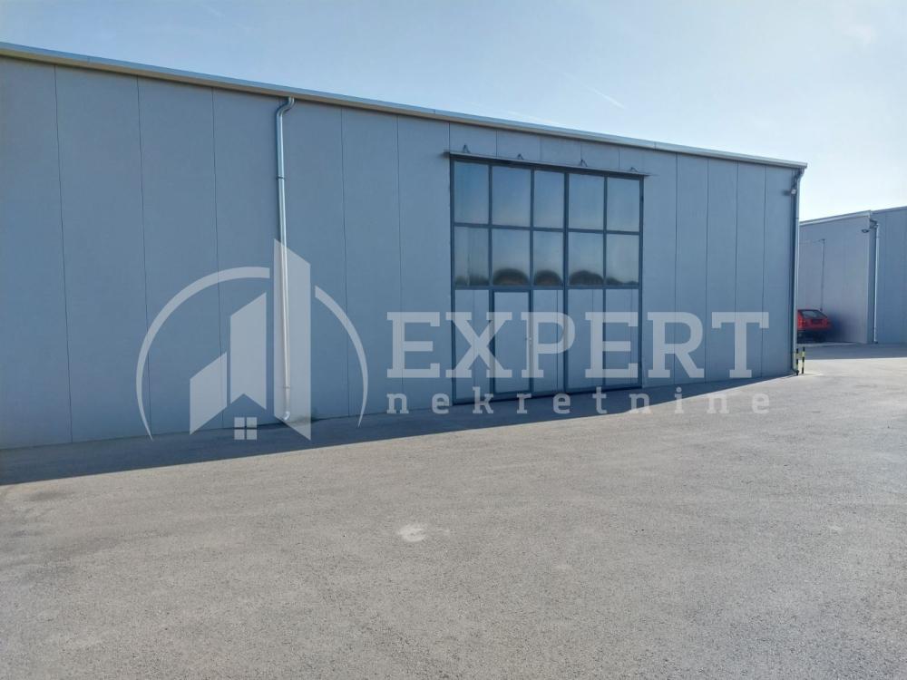 Slika 2 - Topličkog partizanskog odreda,  Lokal za izdavanje, 853m2, 2.985€