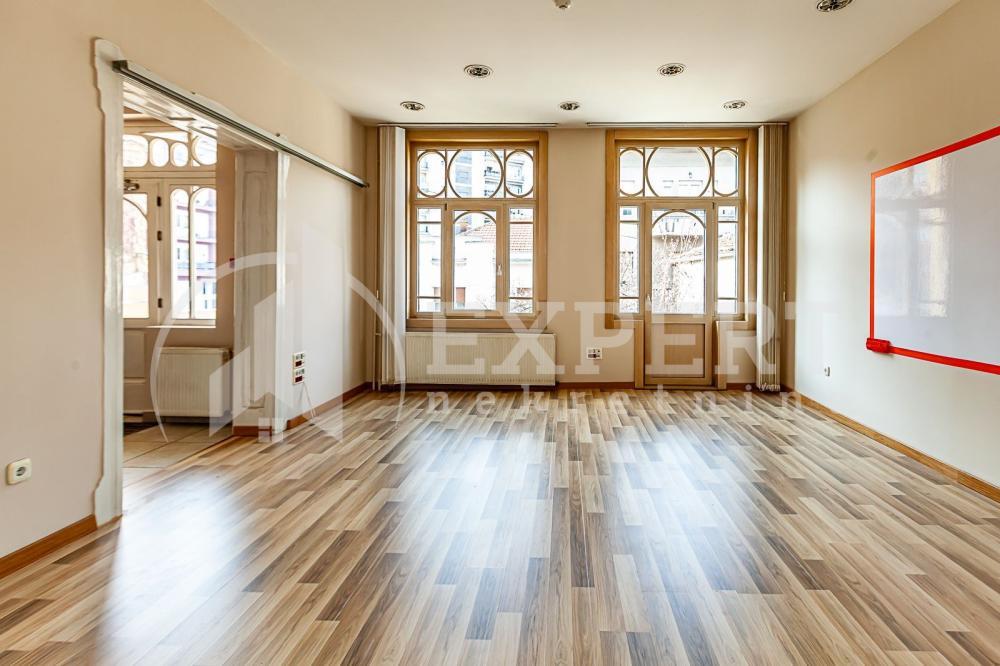 Glavna slika -Nikole Pašića,  Lokal na prodaju, 400m2, 2.000.000€