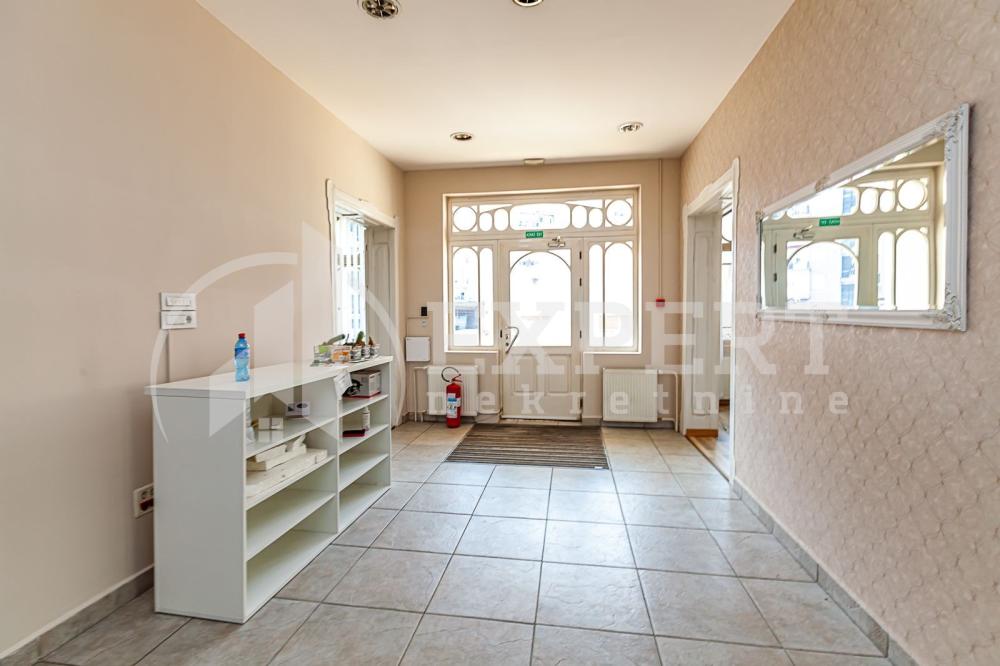 Slika 4 - Nikole Pašića,  Lokal na prodaju, 400m2, 2.000.000€