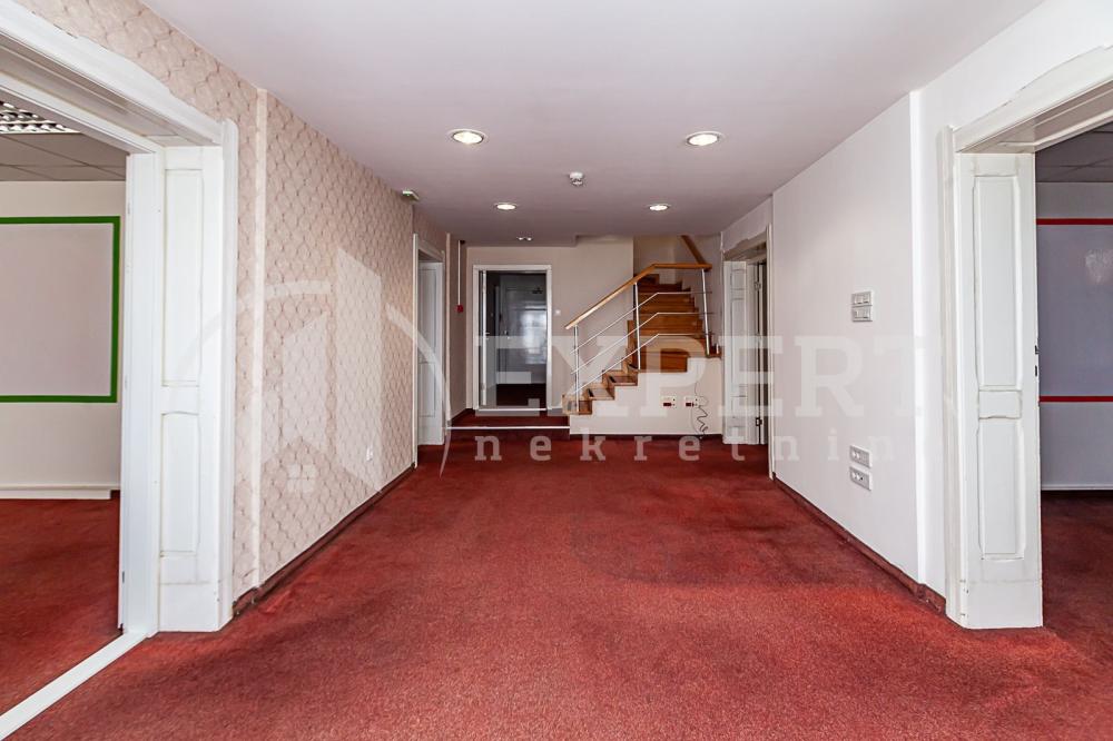 Slika 10 - Nikole Pašića,  Lokal na prodaju, 400m2, 2.000.000€