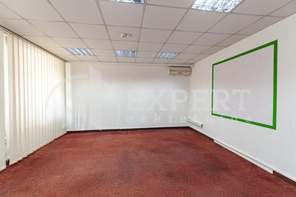 Slika 8 - Nikole Pašića,  Lokal na prodaju, 400m2, 2.000.000€