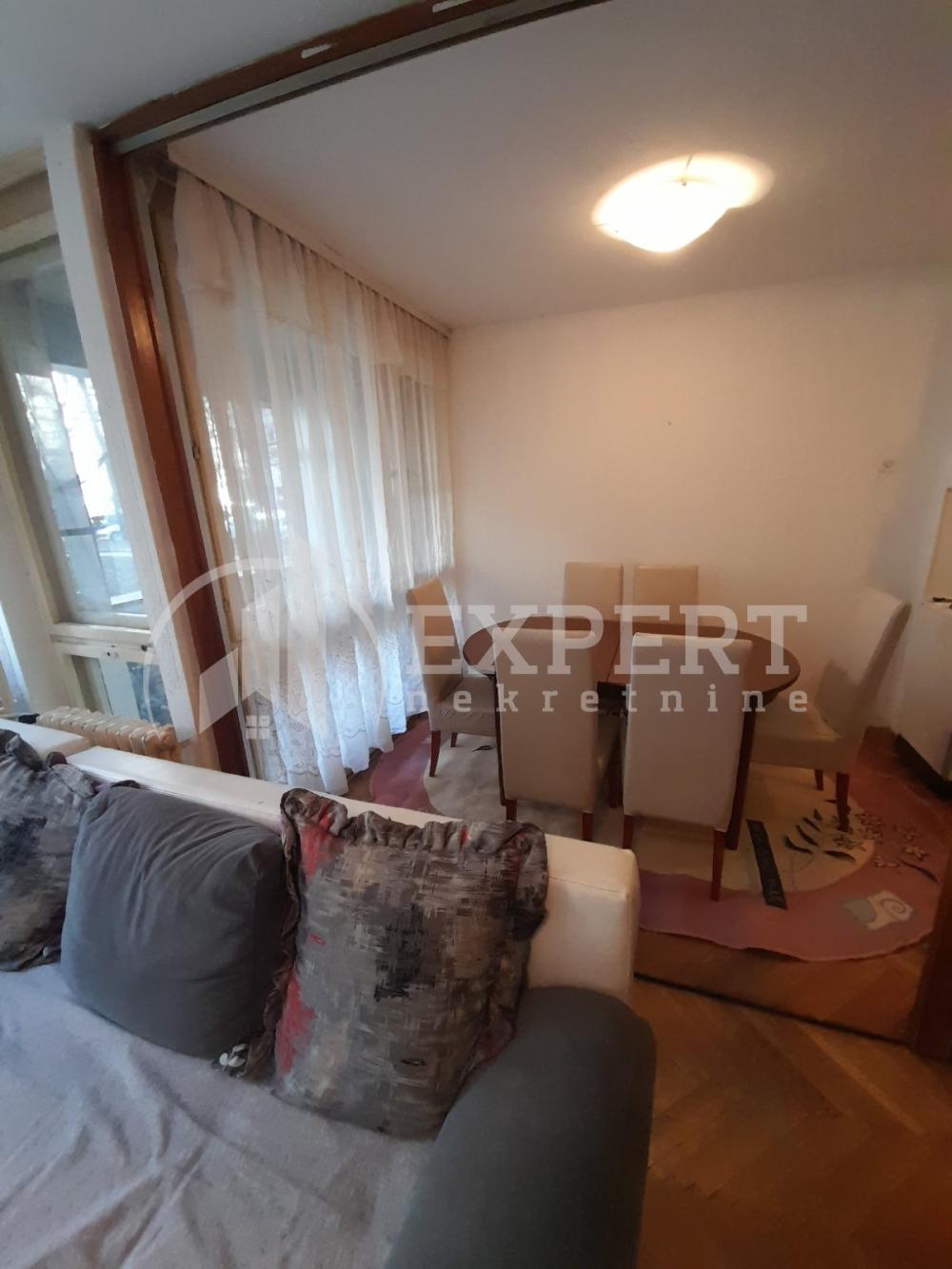 Slika 1 - Vojvode Tankosića,  Lokal za izdavanje, 85m2, 350€