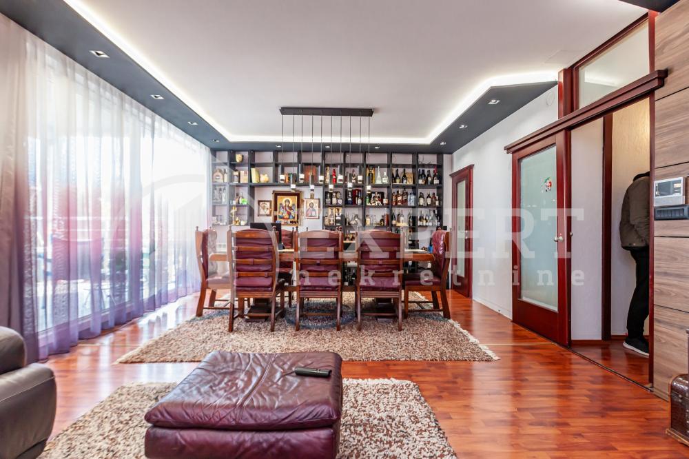 Slika 2 - Ivana Milutinovića, Četvorosoban stan na prodaju, 145m2, 177.000€