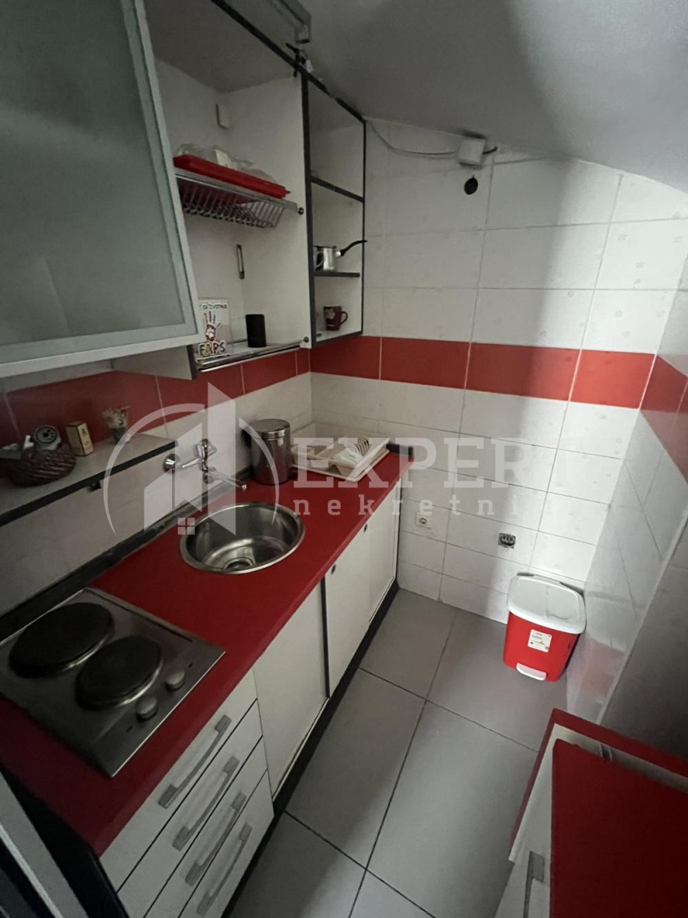 Slika 5 - Vožda Karađorđa,  Lokal za izdavanje, 88m2, 950€