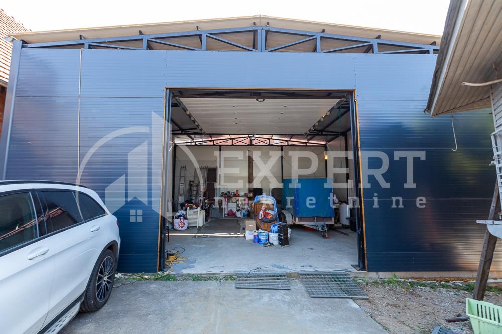 Slika 10 - Vojvode Putnika,  Kuća na prodaju, 267m2, 269.000€