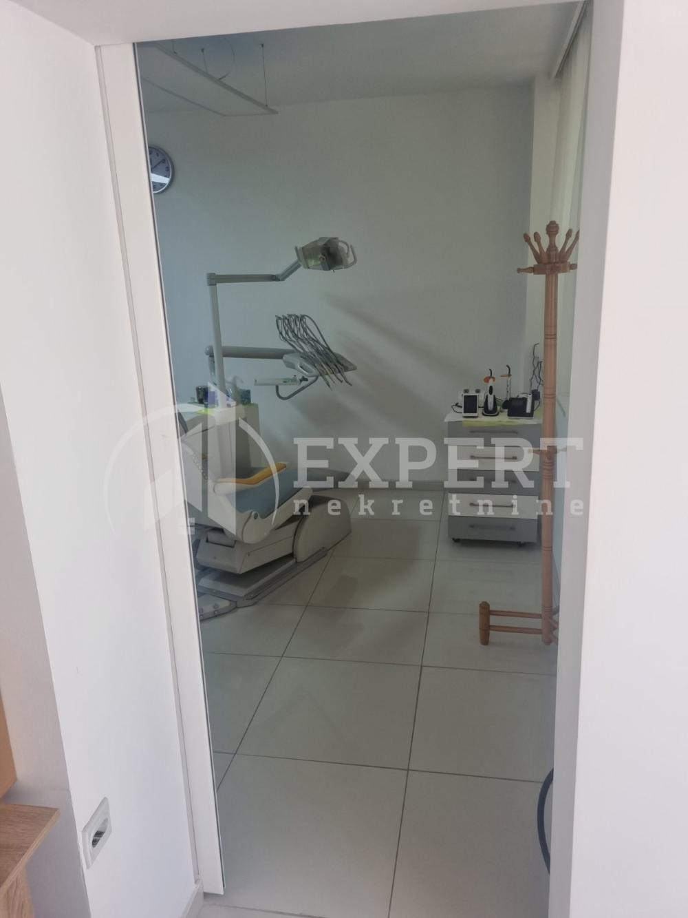 Slika 3 - Velikotrnavska,  Lokal za izdavanje, 44m2, 300€