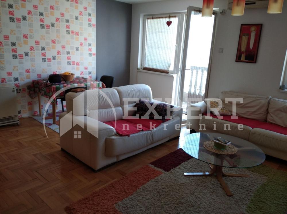 Slika 8 - Studenička, Troiposoban stan na prodaju, 80m2, 113.000€