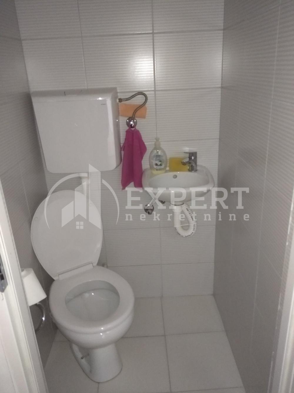 Slika 10 - Studenička, Troiposoban stan na prodaju, 80m2, 113.000€