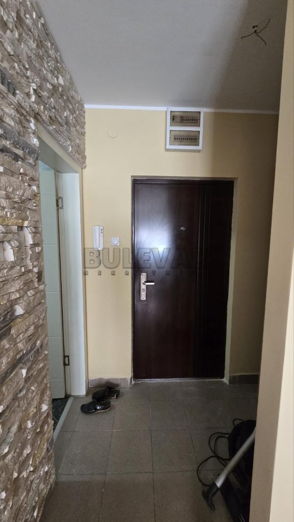 Slika 5 - Kej Kola srpskih sestara, Jednoiposoban stan za izdavanje, 43m2, 380€