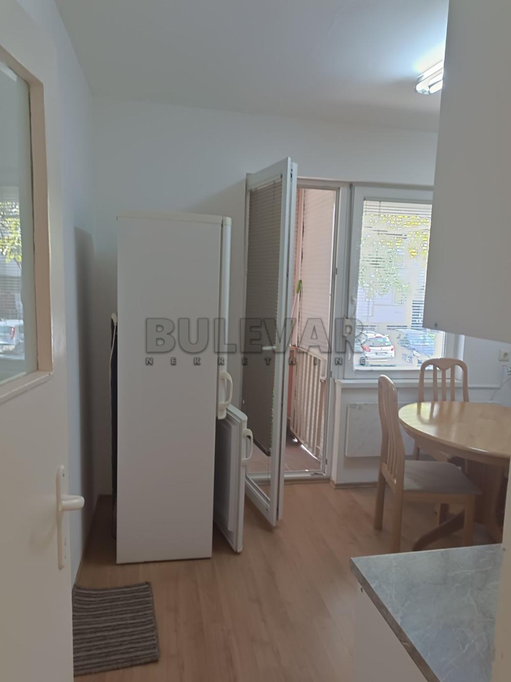 Slika 1 - Branka Radičevića, Jednoiposoban stan za izdavanje, 31m2, 250€