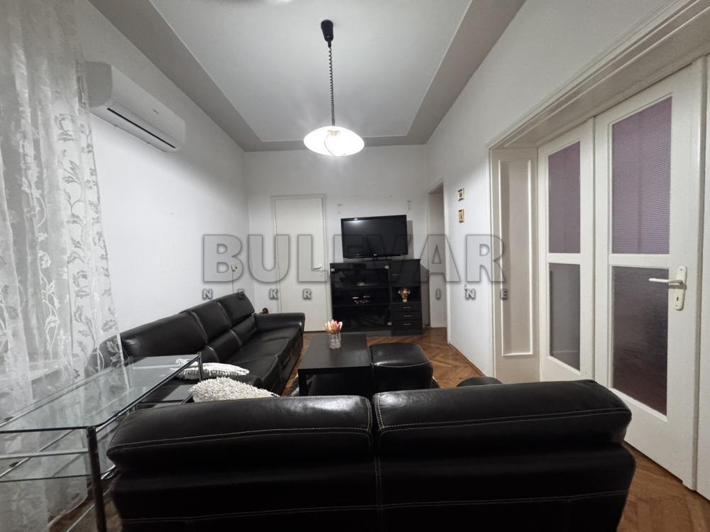 Glavna slika -Nikole Pašića, Dvoiposoban stan za izdavanje, 93m2, 550€