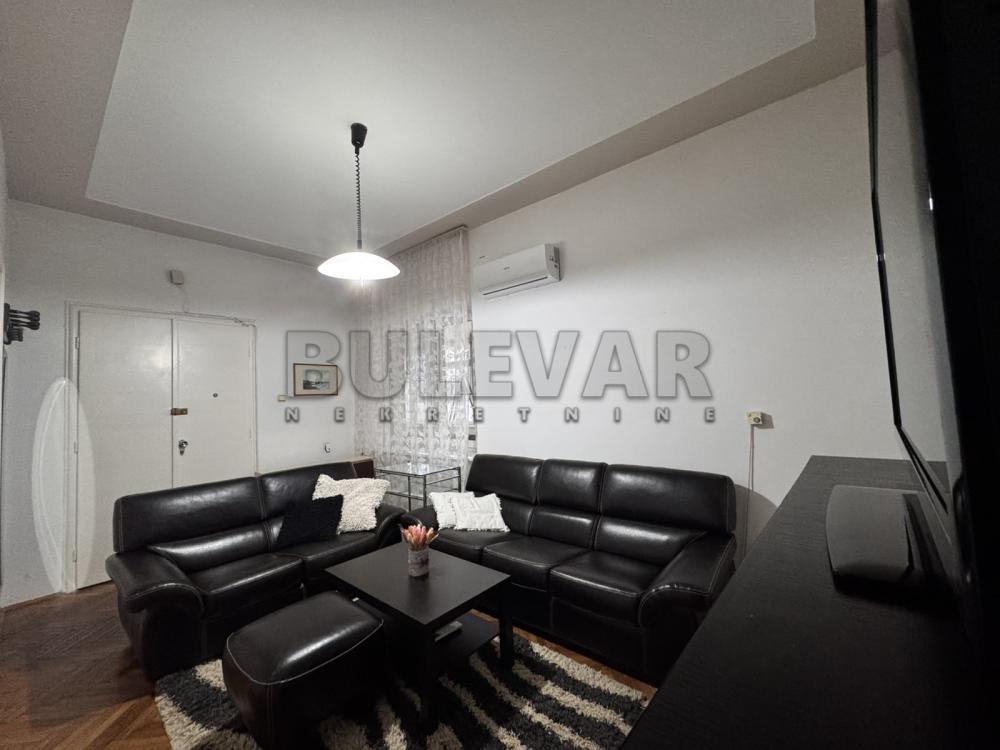 Slika 2 - Nikole Pašića, Dvoiposoban stan za izdavanje, 93m2, 550€