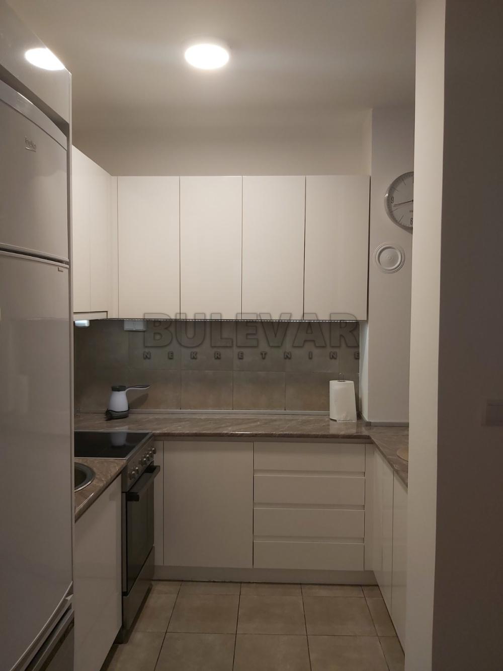 Slika 8 - Vojvode Tankosića, Jednoiposoban stan za izdavanje, 44m2, 450€